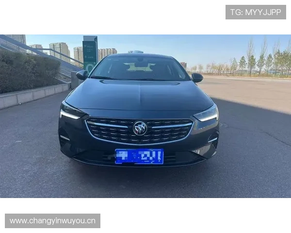 10万出头体验B级车,2021款蓝色别克君威GS值不值?