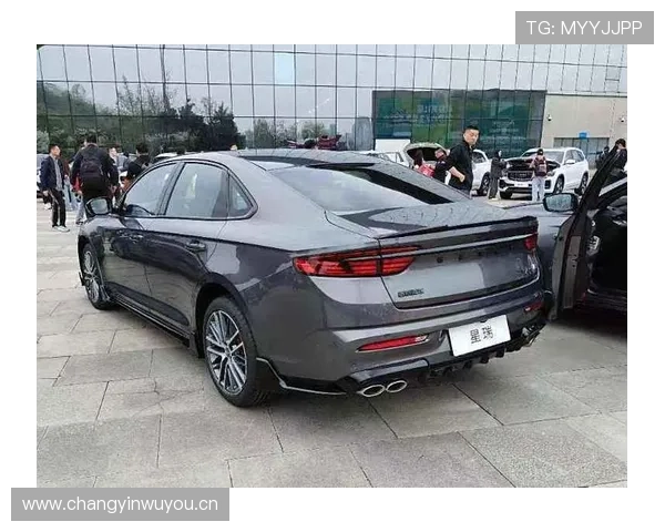 12.77万起,新款吉利星瑞开启预售!颜值、动力秒杀合资?